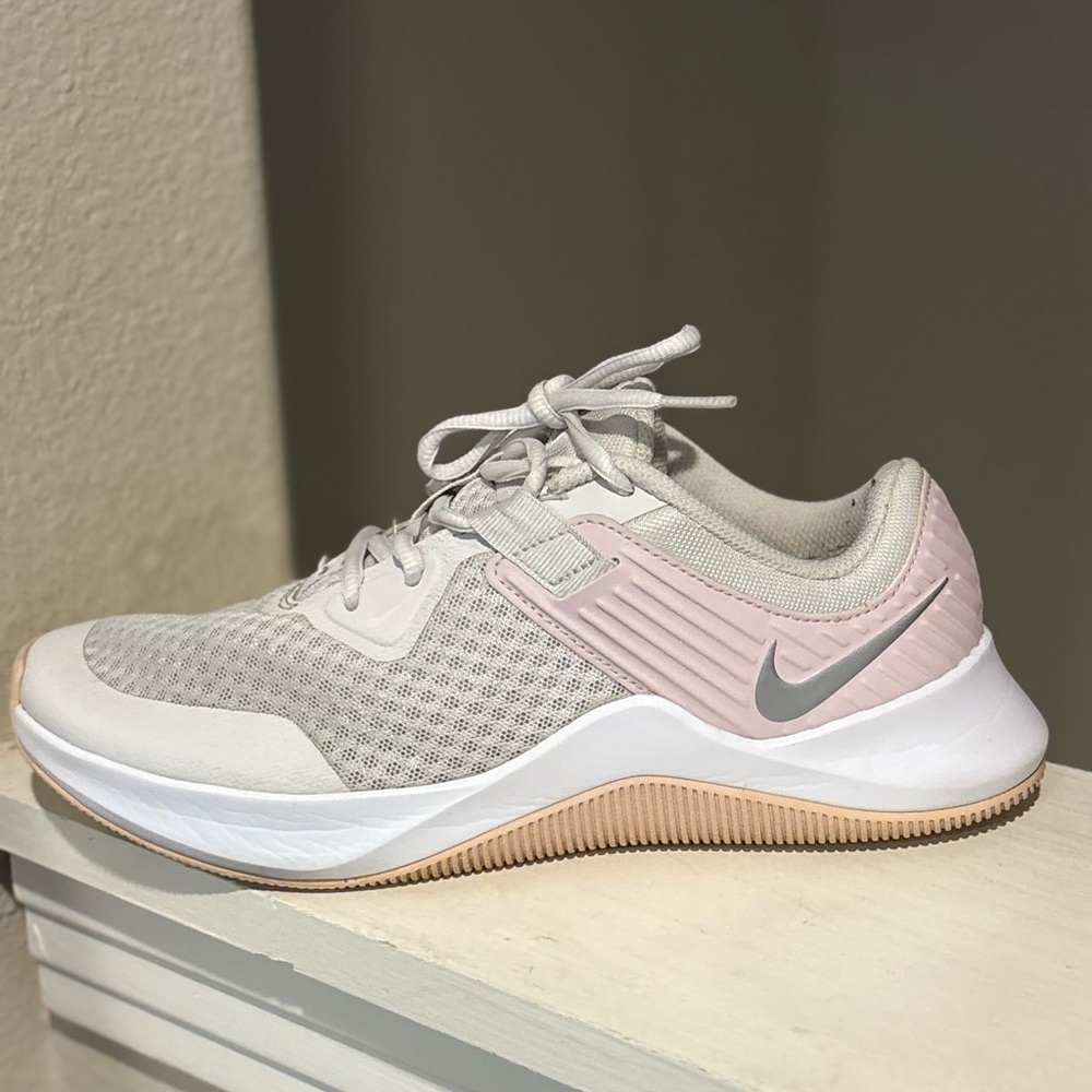 Nike Shoes Sneakers MC Trainer Women Size 7.5 White Pink Running CU3584-010 - Picture 6 of 9